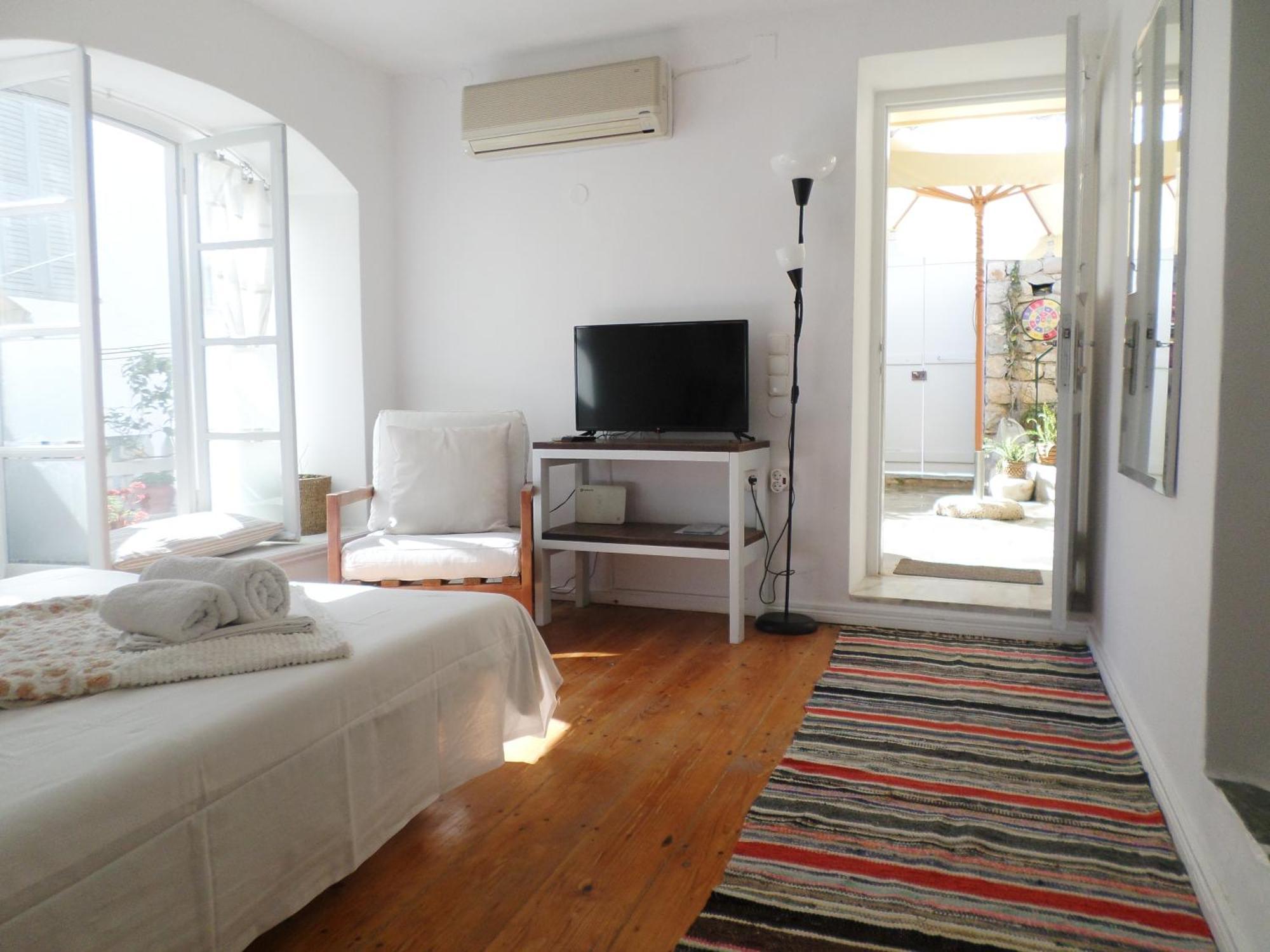 In The Heart Of Hydra Villa Exterior photo