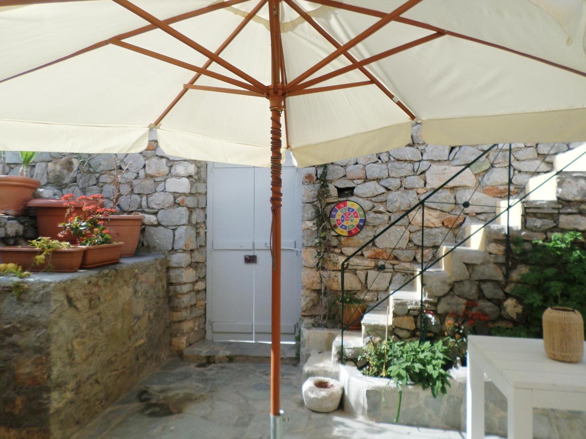 In The Heart Of Hydra Villa Exterior photo
